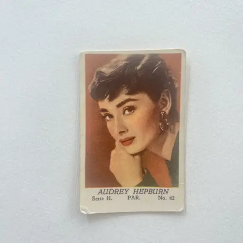Audrey Hepburn — 1957 Serie H #42