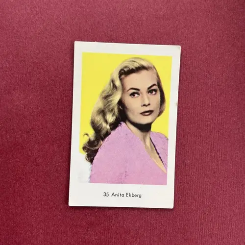 Anita Ekberg — 1964 Mycket små nummer till vänster - mjukare papp #35