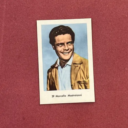 Marcello Mastroianni — 1964 Små nummer till vänster, tjockare papp #39