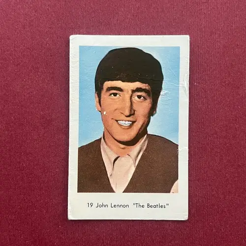 John Lennon — 1964 Mycket små nummer till vänster - mjukare papp #19